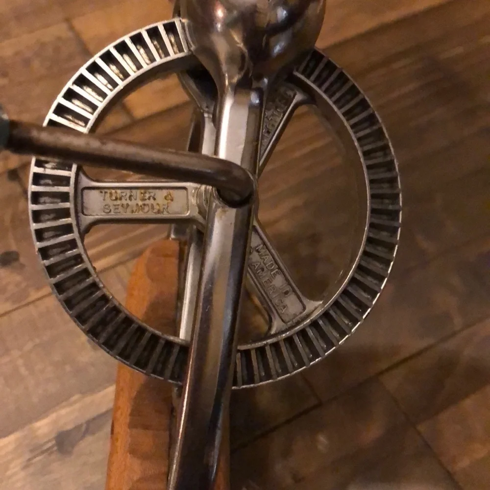 Vintage Turner & Seymour hand beater​​​​​​​​​​​​​​​